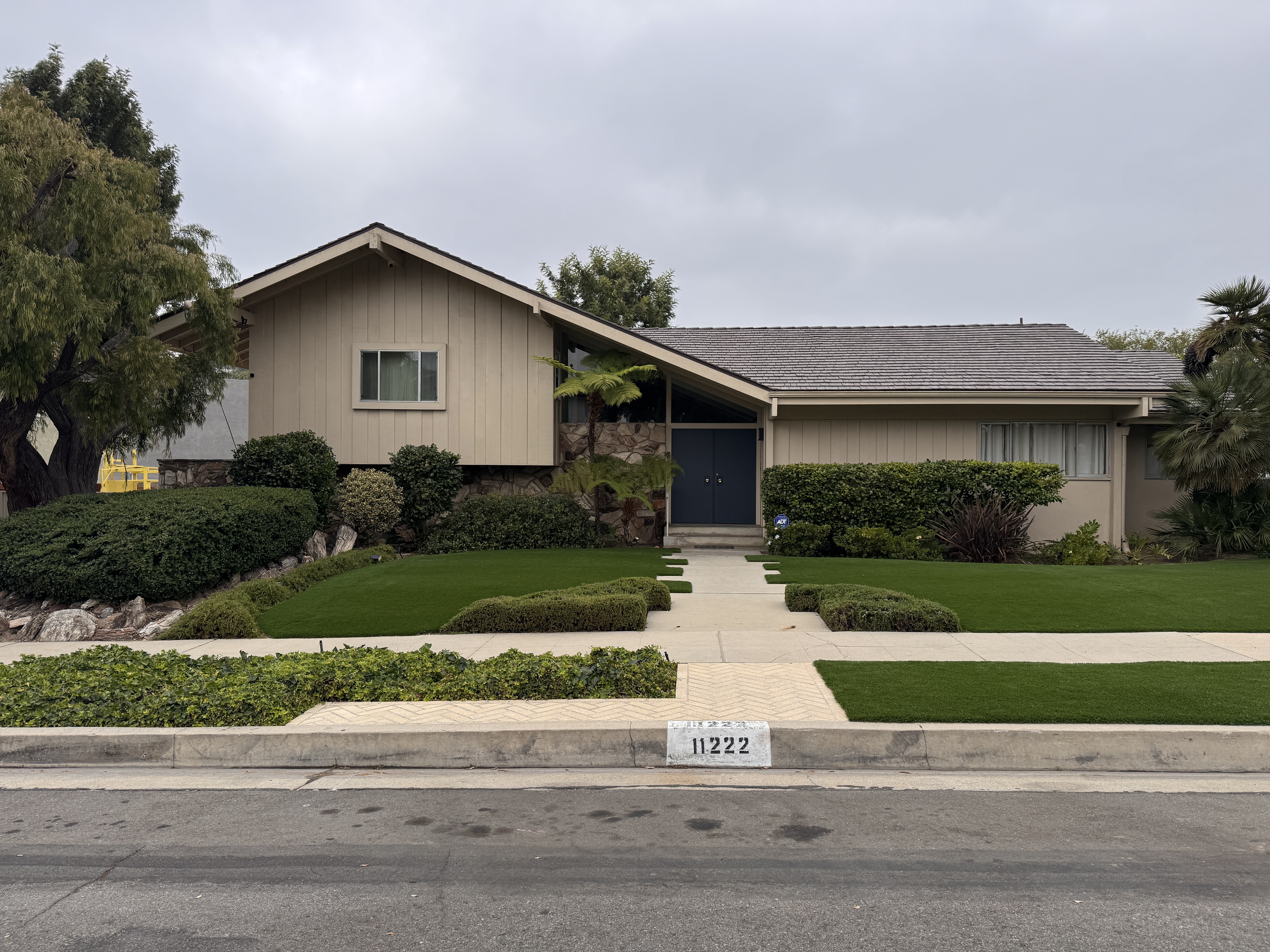 The Brady Bunch House